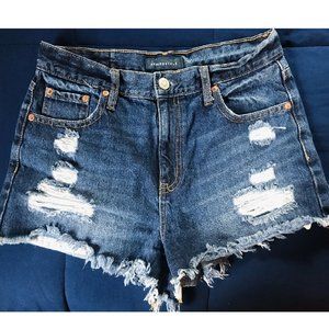 Aeropostale Cheeky Short Size 8